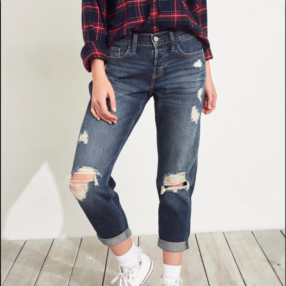 HOLLISTER vintage boyfriend jeans for sale!